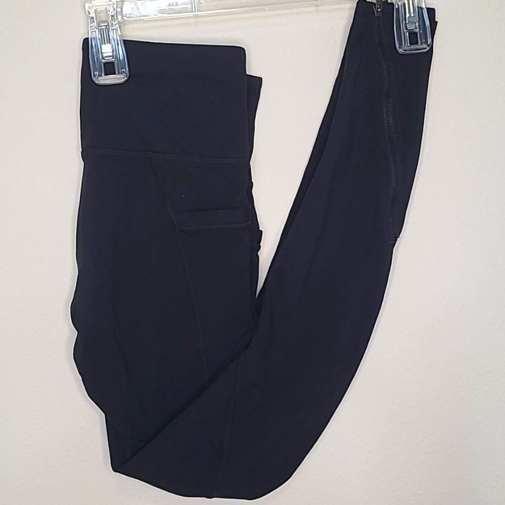 Athleta Chaturanga Leggings with Ankle Zipper Size XS EUC